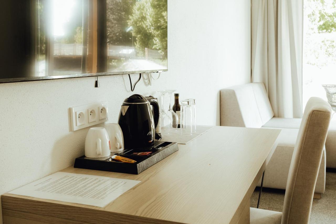 Hotel Resort Lovecka Basta Страконице Екстериор снимка