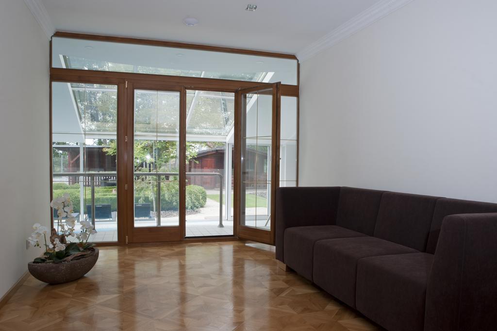 Hotel Resort Lovecka Basta Страконице Екстериор снимка